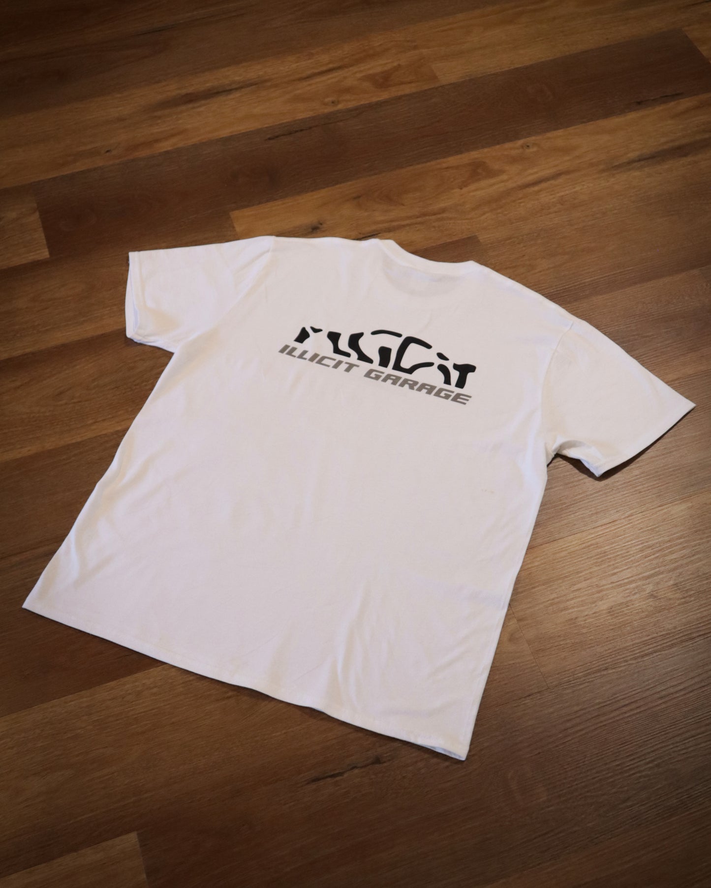 GARAGE tee (white)