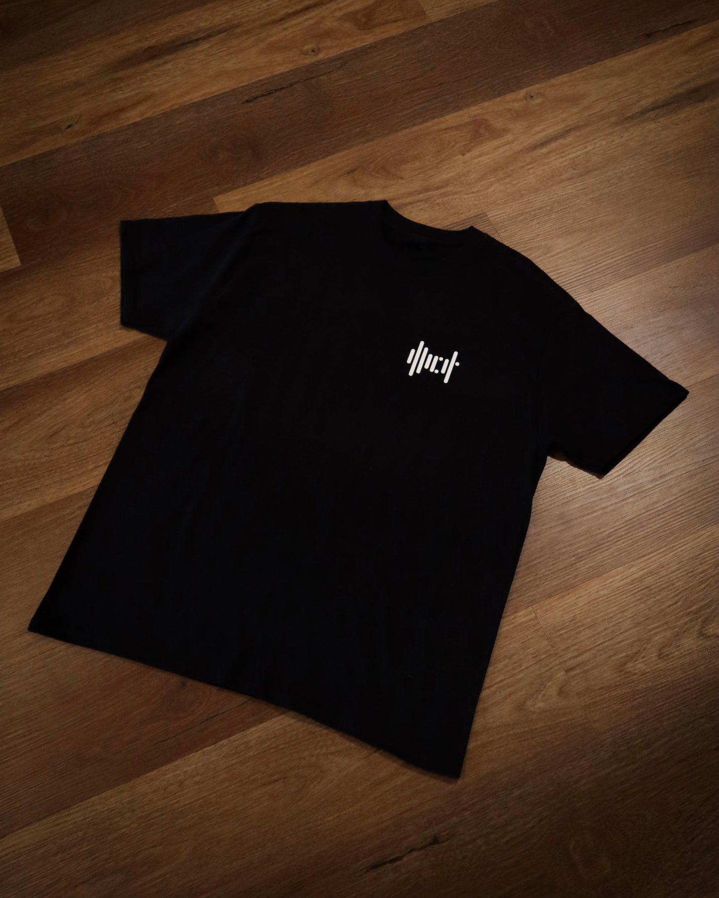 .WAV tee (black)