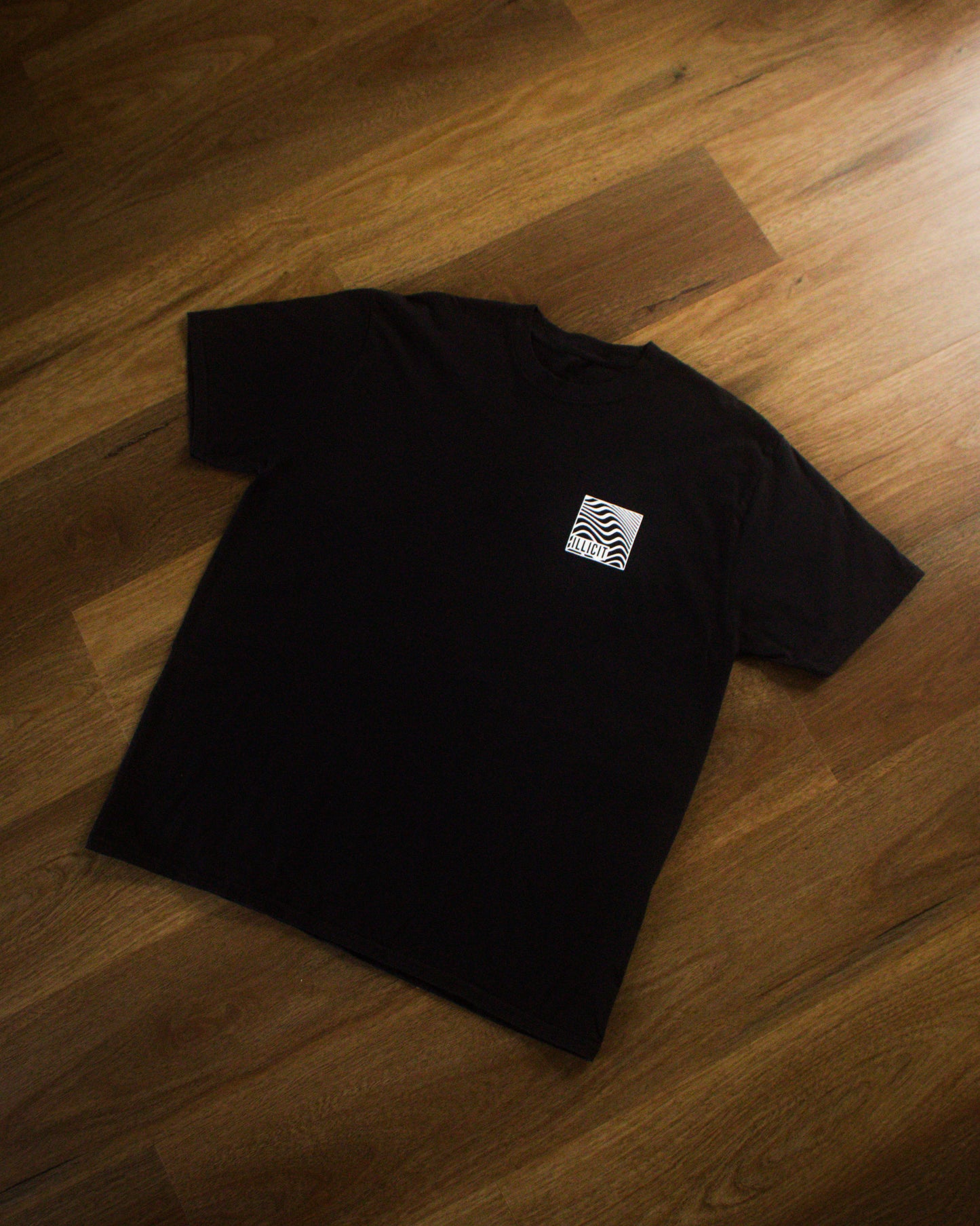 WAVES tee (black)