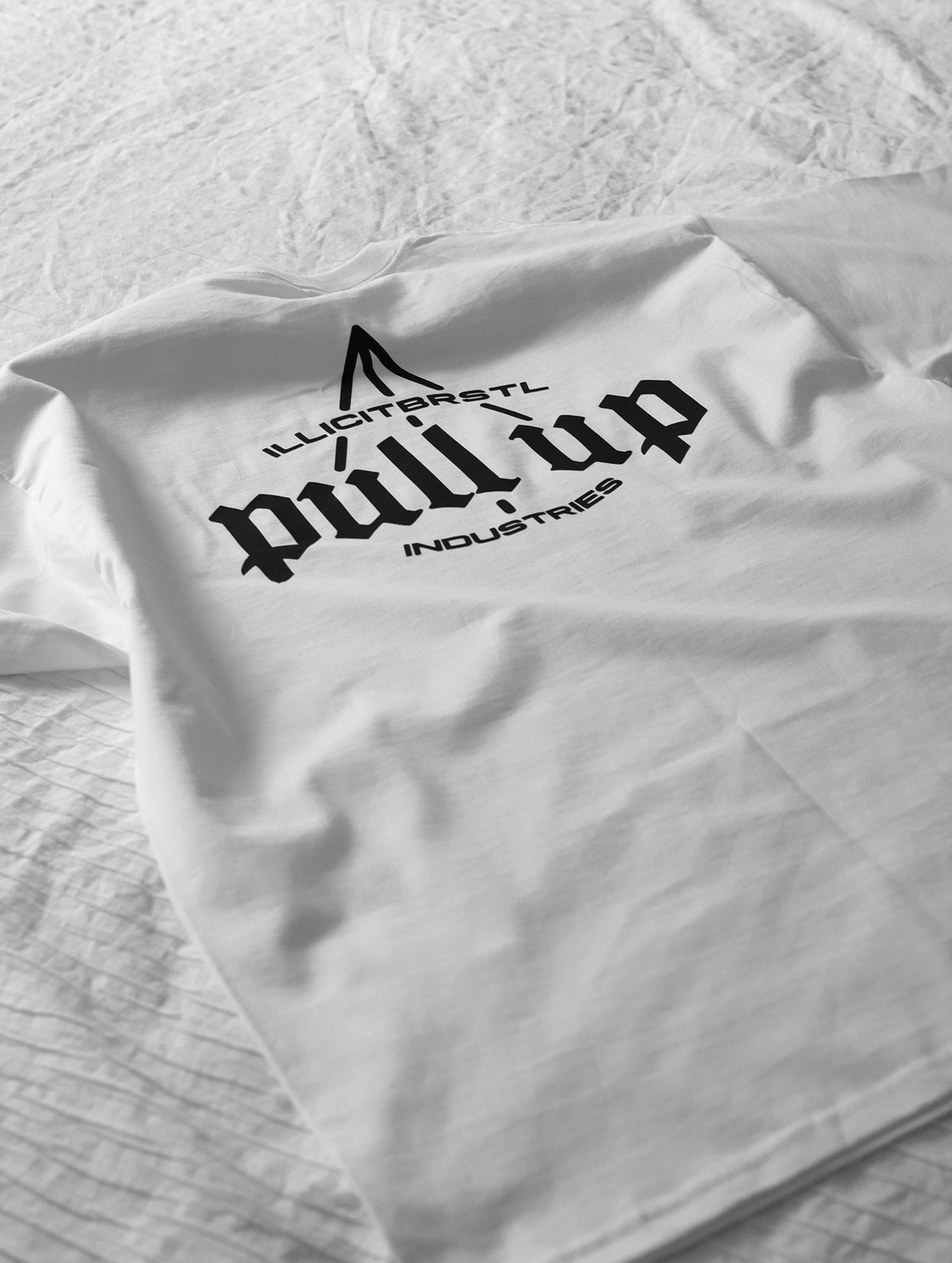 PULL UP tee (white)