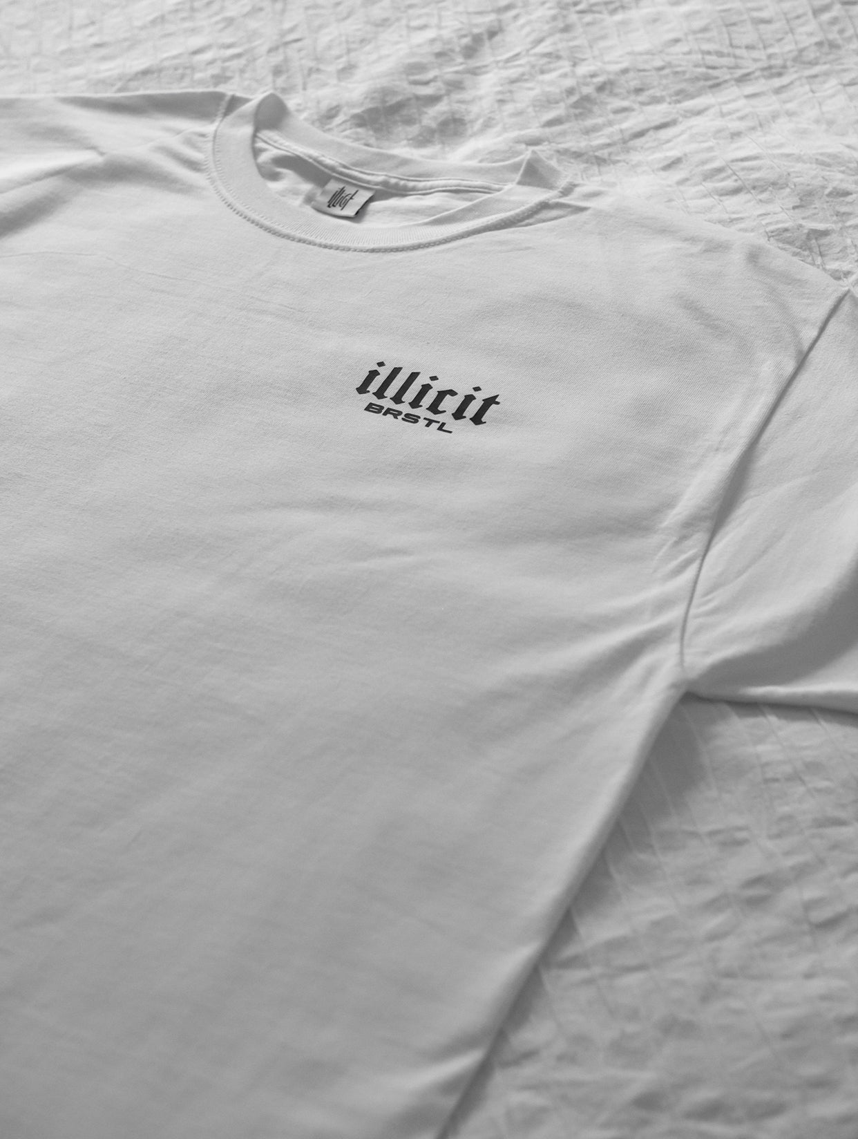 PULL UP tee (white)